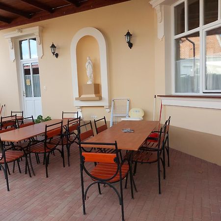 Gyulai Mesehaz Apartman מראה חיצוני תמונה